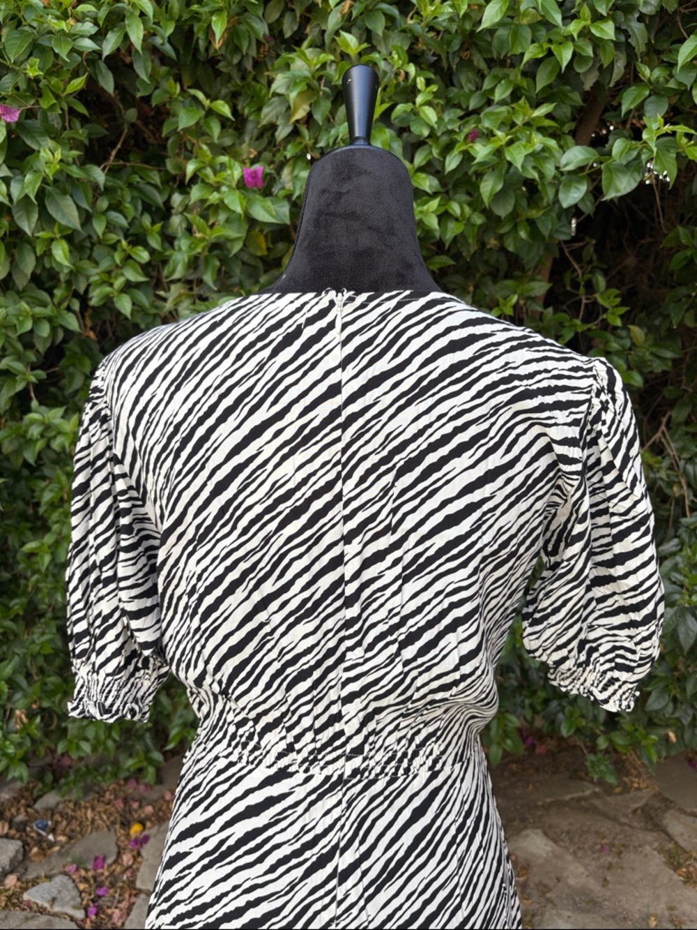 Faithfull The Brand Zebra Print Black & White Midi Dress Size 4 - Picture 7 of 12